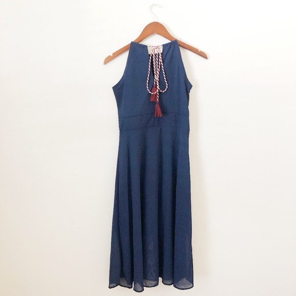 Boho Embroidery Halter Neck Dress - Picture 8 of 8